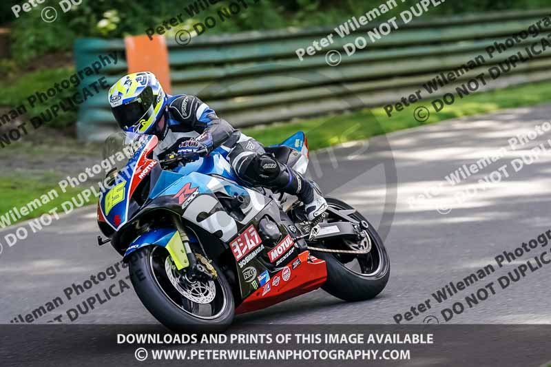 cadwell no limits trackday;cadwell park;cadwell park photographs;cadwell trackday photographs;enduro digital images;event digital images;eventdigitalimages;no limits trackdays;peter wileman photography;racing digital images;trackday digital images;trackday photos